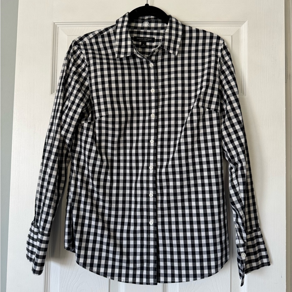 Banana Republic Black White plaid button down Riley tailored fit Womens Shirt 8